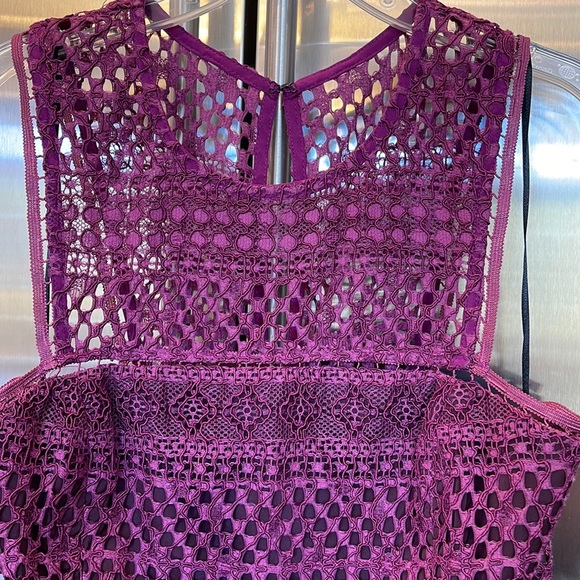 Trina Turk High Neck Lace Sheath Dress Plum 12 NWT - Picture 11 of 13